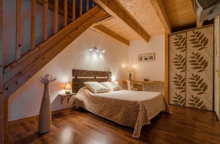 Auberge Du Lac Madic Eksteriør bilde